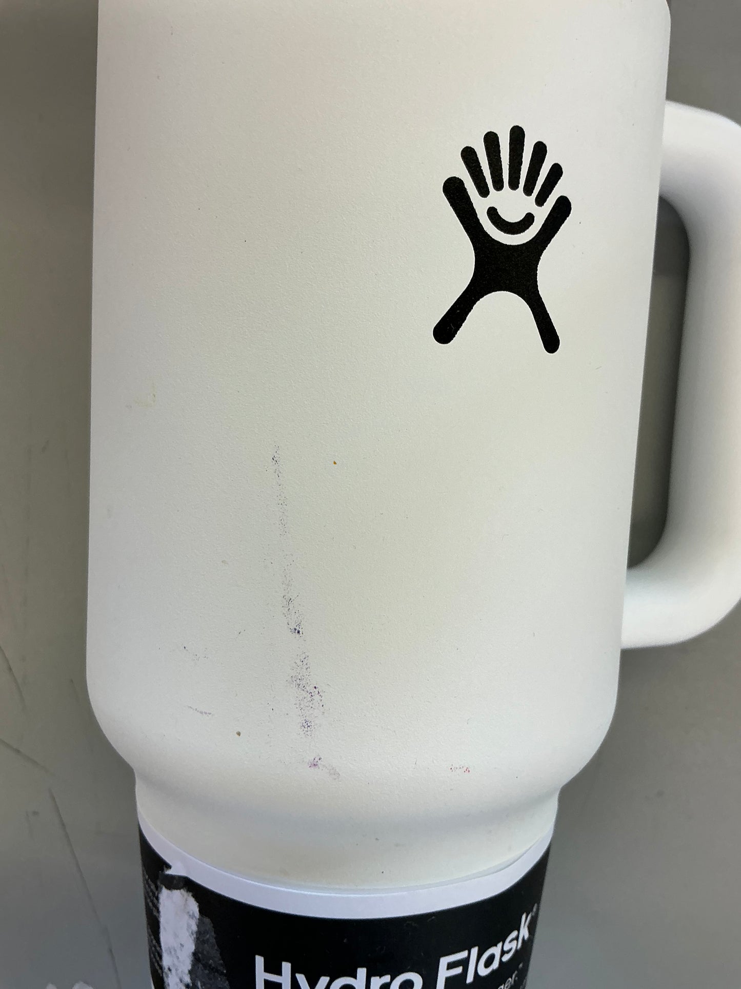 Hydro Flask 32 oz all around travel tumbler stainless steel - Minor Cosmetic Damage - MISSING STRAW (see pictures)
