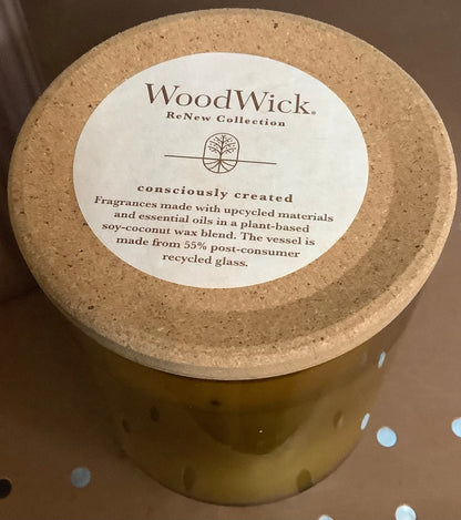 WoodWick® ReNew Black Currant &
Rose Large Jar Candle