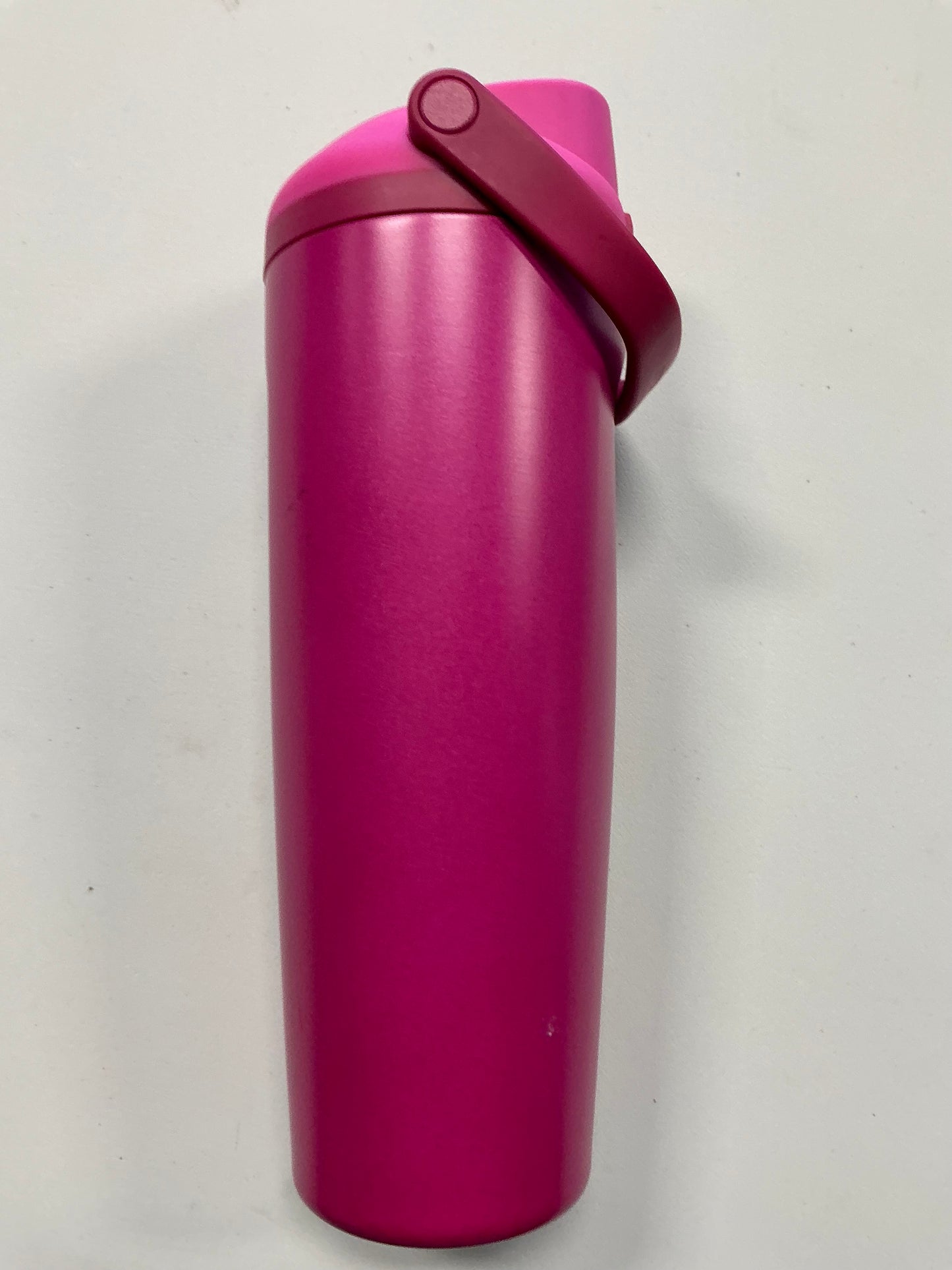 Owala 30 fl oz Stainless Steel FreeSip Sway Tumbler - MINOS COSMETIC DAMAGE- SOME MAY BE MISSING A STRAW (TOP MAY VARY, SEE PICTURES)