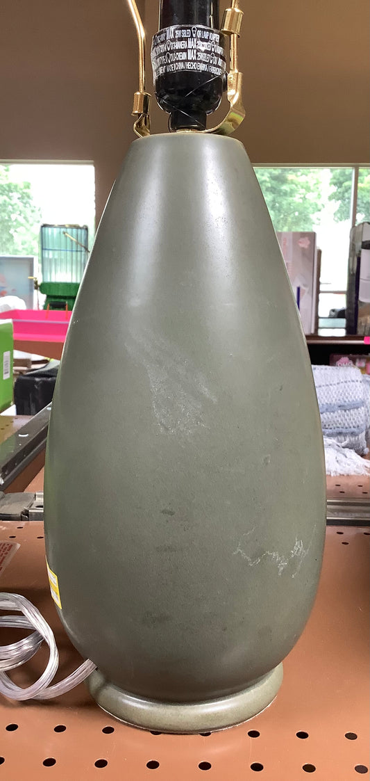 THRIFTY 70-Wavy Shade Collection with Ceramic Base Table Lamp Green