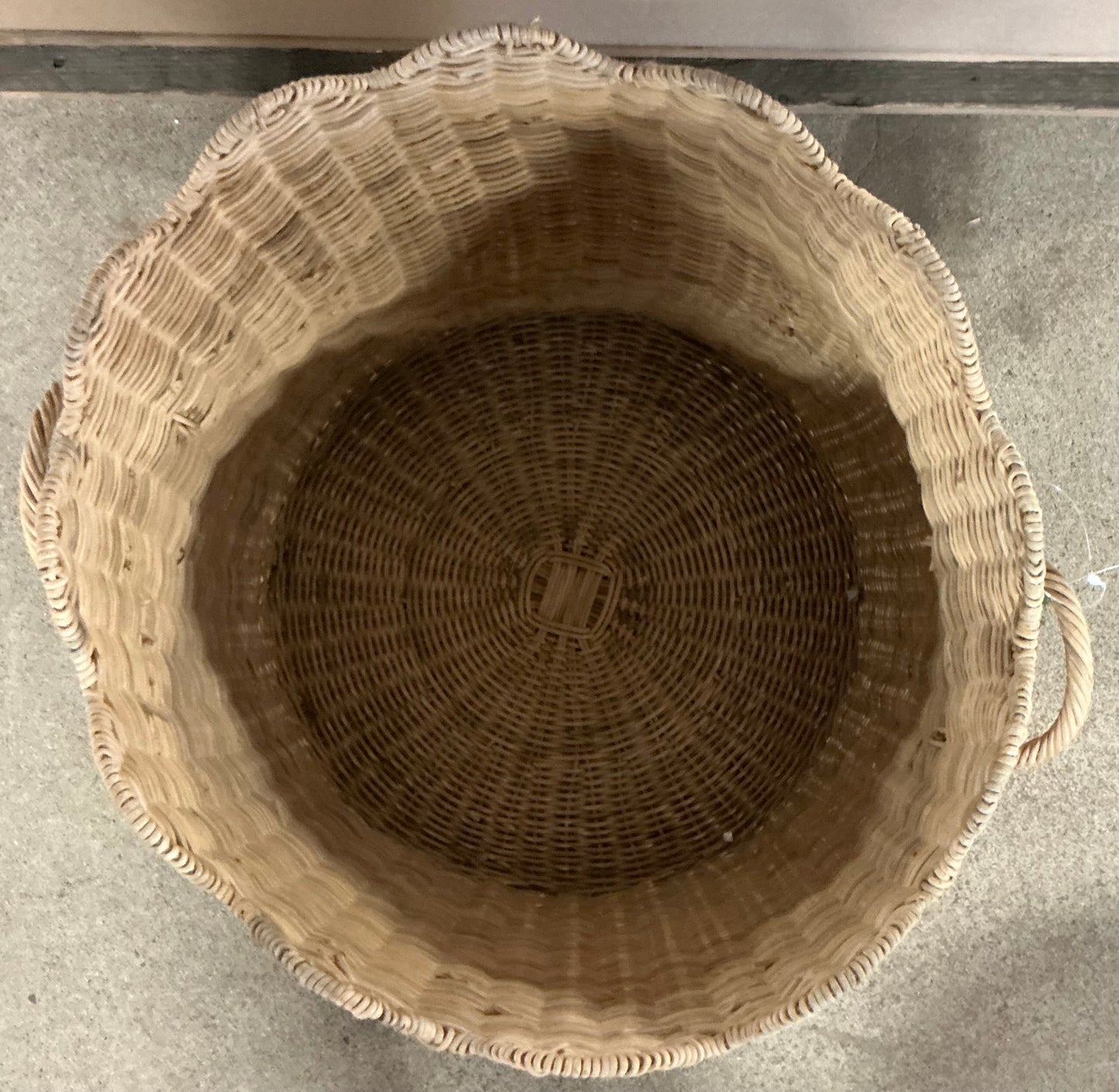 Scalloped Edge Woven Natural Basket - Minor Cosmetic Damage (see pictures) - FOR PICKUP ONLY