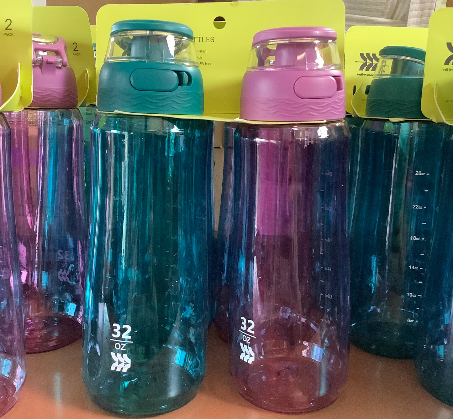 (Clearance) FINAL SALE 32oz Plastic Water Bottle 2pk