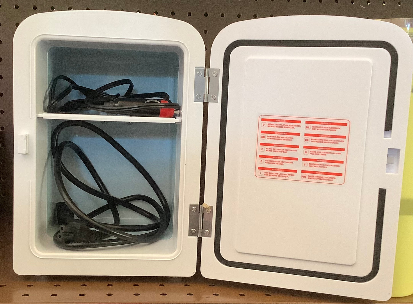 ZAFRO Star Compact Refrigerator, Portable Mini Fridge