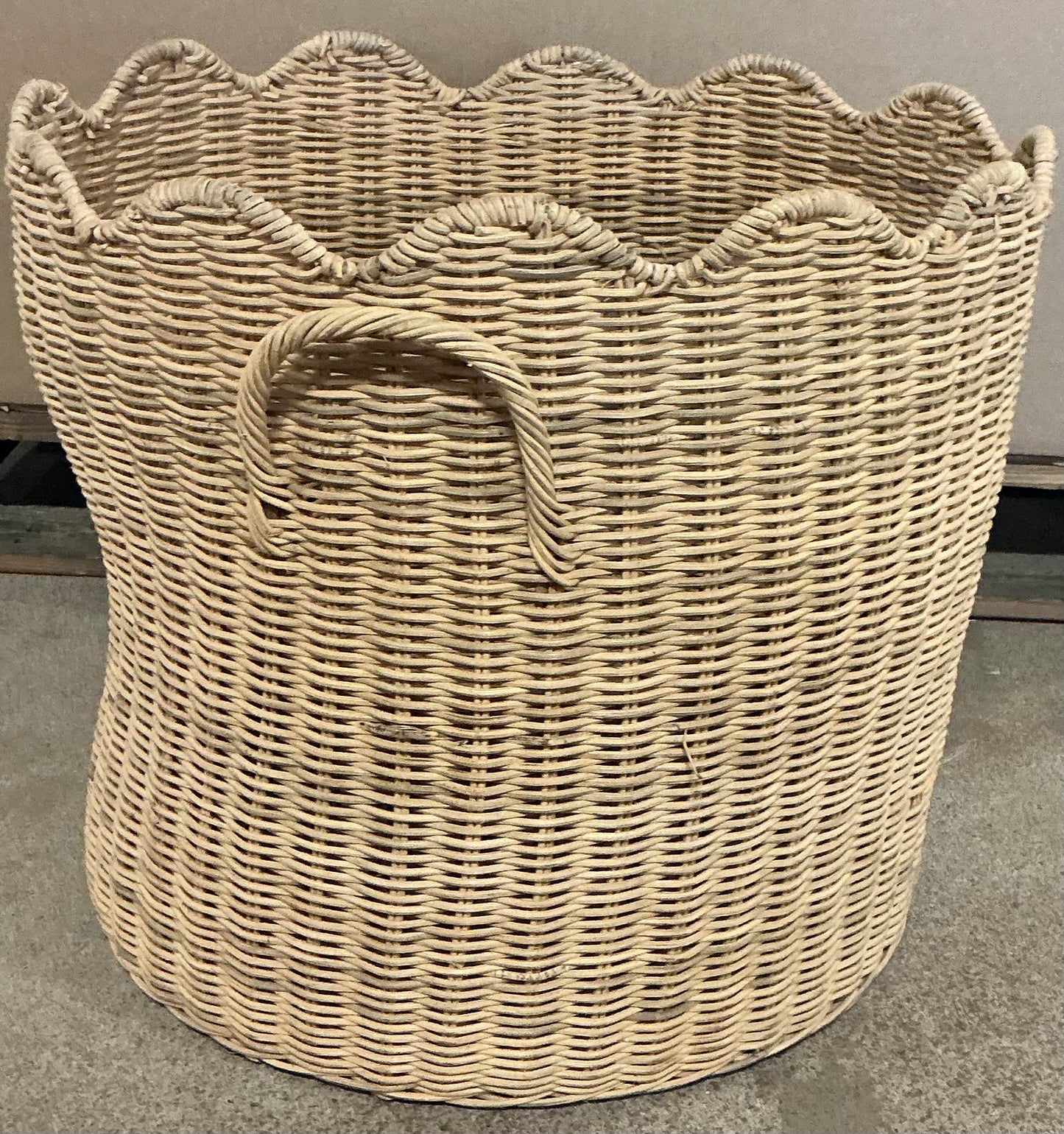 Scalloped Edge Woven Natural Basket - Minor Cosmetic Damage (see pictures) - FOR PICKUP ONLY
