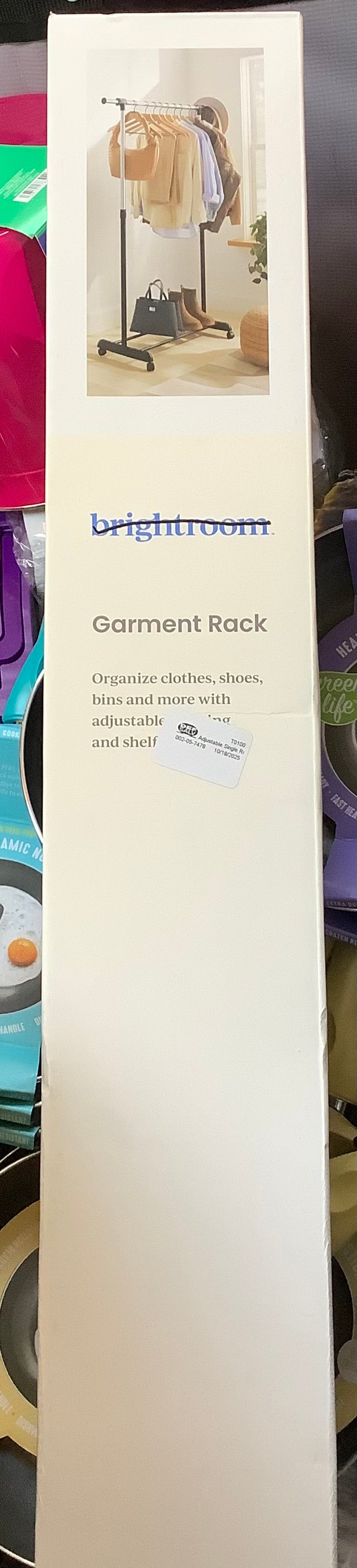Adjustable Single Rod Garment Rack