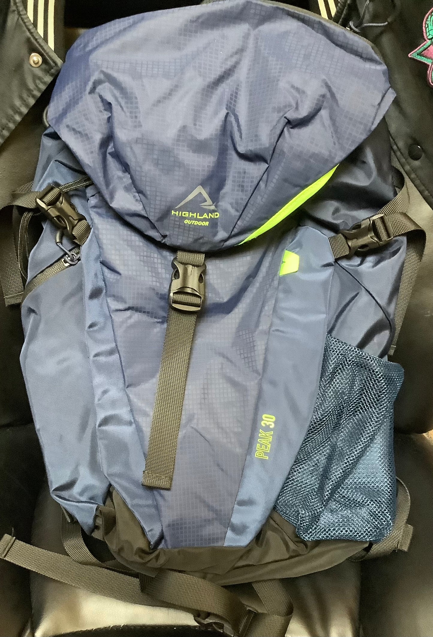3OL PEAK
HIKING
BACKPACK