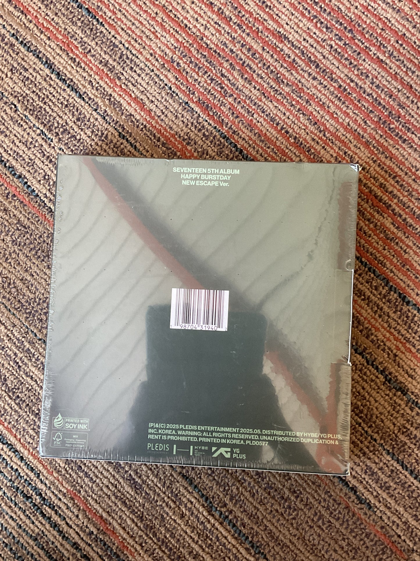 SEVENTEEN 5th Studio Album 'HAPPY BURSTDAY'