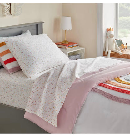 TWIN Sheet Sets (1 Pillowcase, 1 Flat Sheet, 1 Fitted Sheet) - External storage case shows minor dirt from handling (see pictures) - Some may be Missing packaging