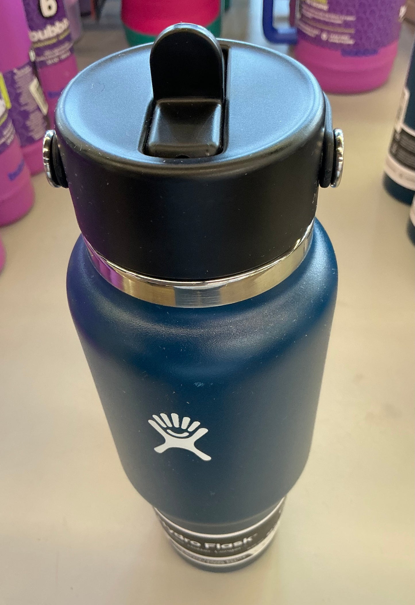 Hydro Flask 32 oz Travel Bottle with Flex Straw Cap - Minor cosmetic damage