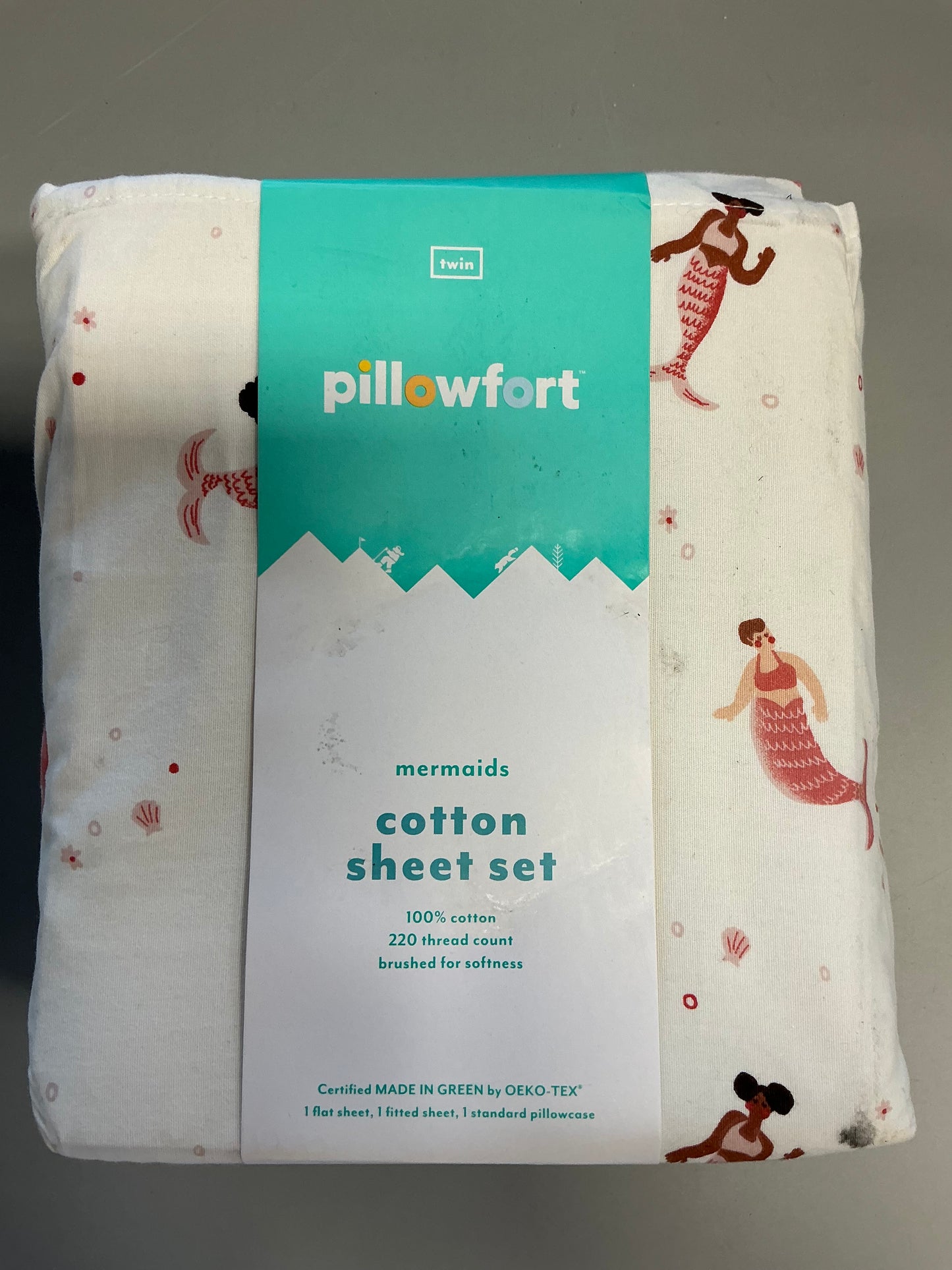 TWIN Sheet Sets (1 Pillowcase, 1 Flat Sheet, 1 Fitted Sheet) - External storage case shows minor dirt from handling (see pictures) - Some may be Missing packaging