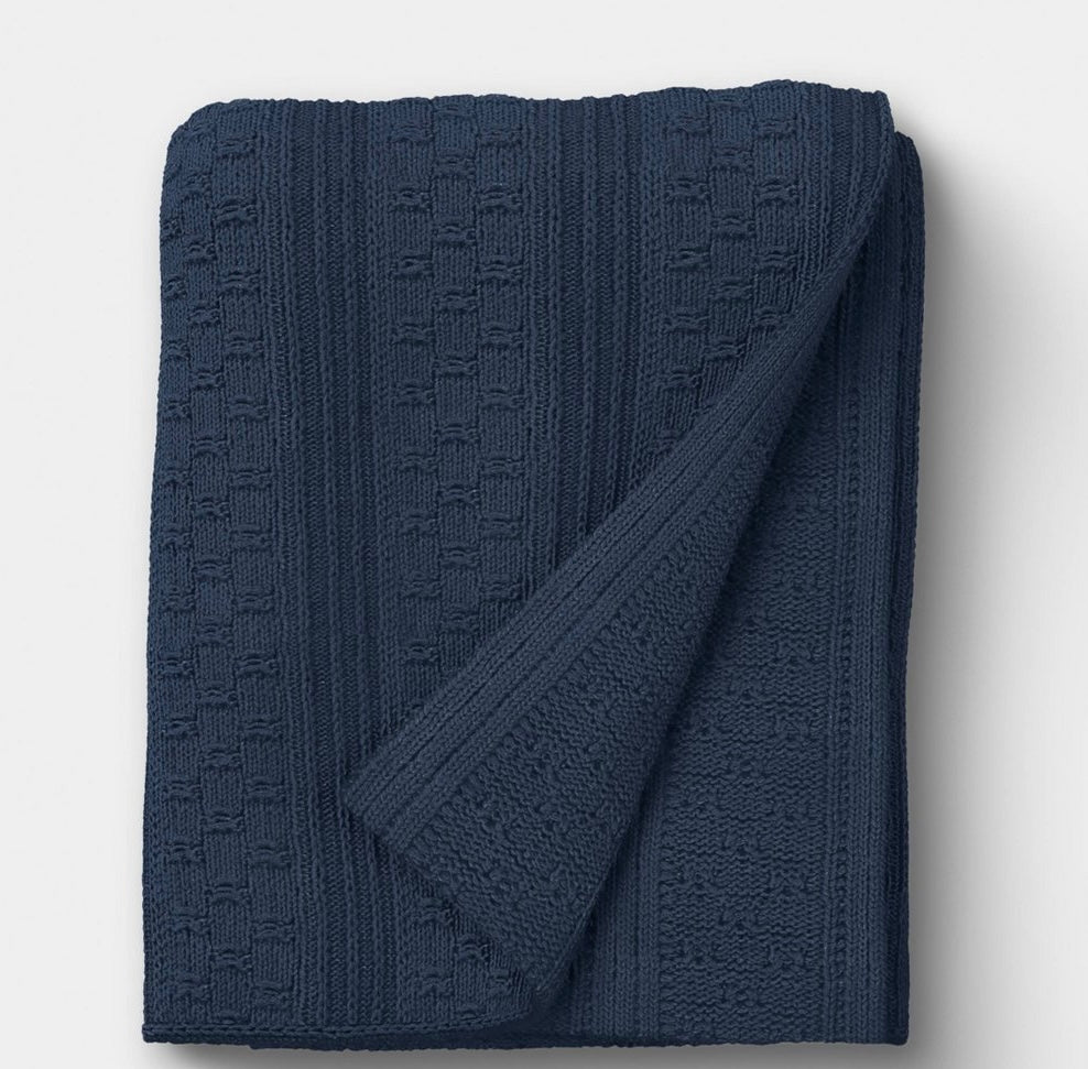 Dimensional knit throw blanket - blue - 50x60”