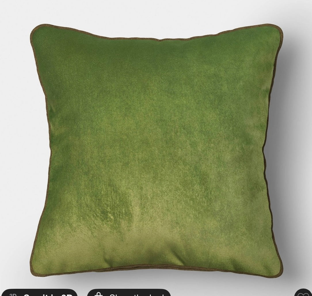 18x18” reversible velvet pillow - Green/Dark Green
