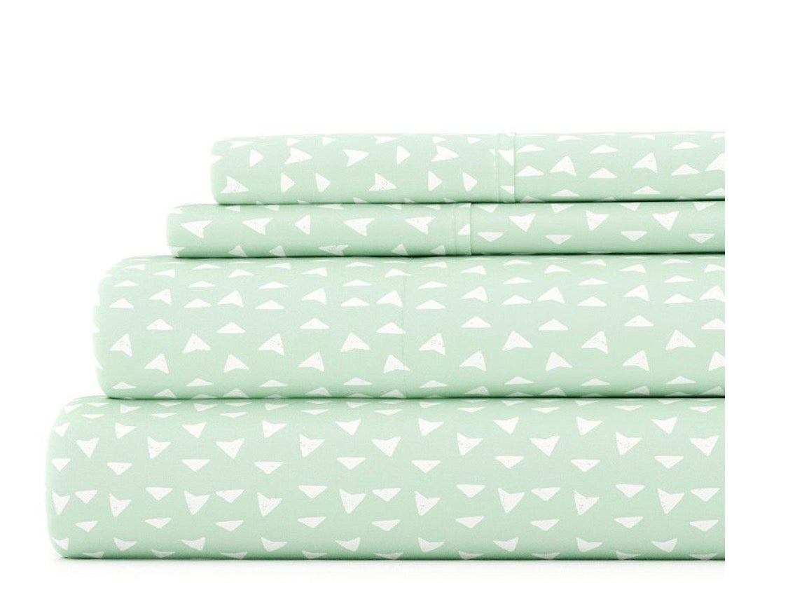 Casual Comfort Heart Pattern Deep Pocket Sheet Set 3 Pieces Twin-Included( 1 Pillowcase, 1 Fitted sheet and 1 Flat sheet)