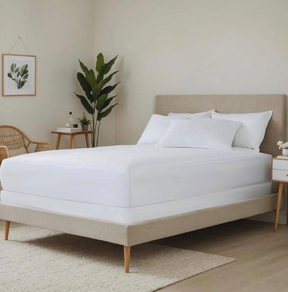 iEnjoy Home white queen-sized quilted waterproof mattress protector