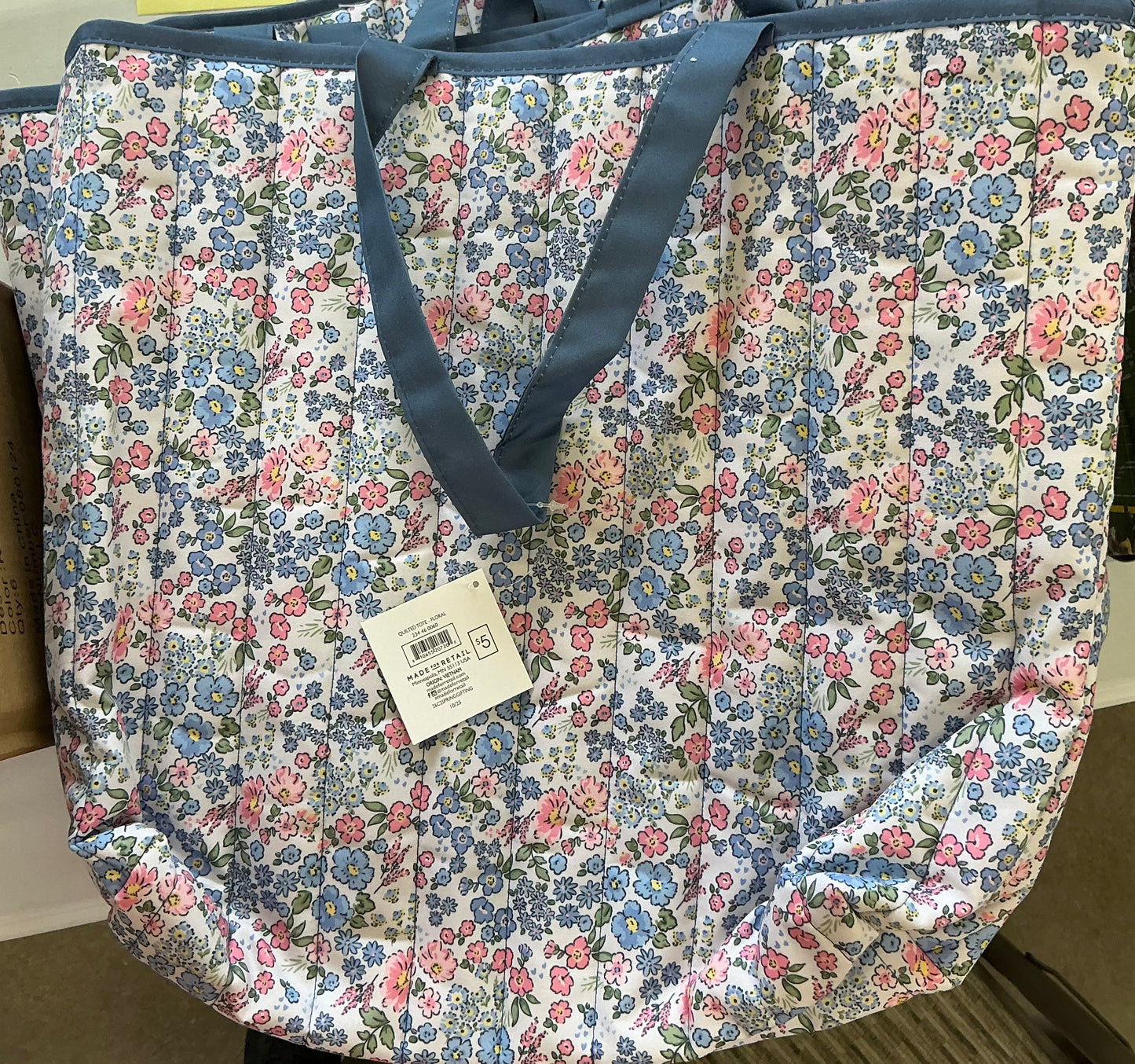 Quilted floral print tote bag
