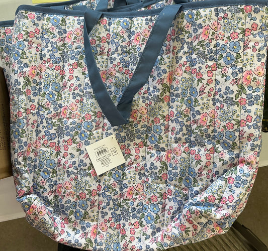 Quilted floral print tote bag