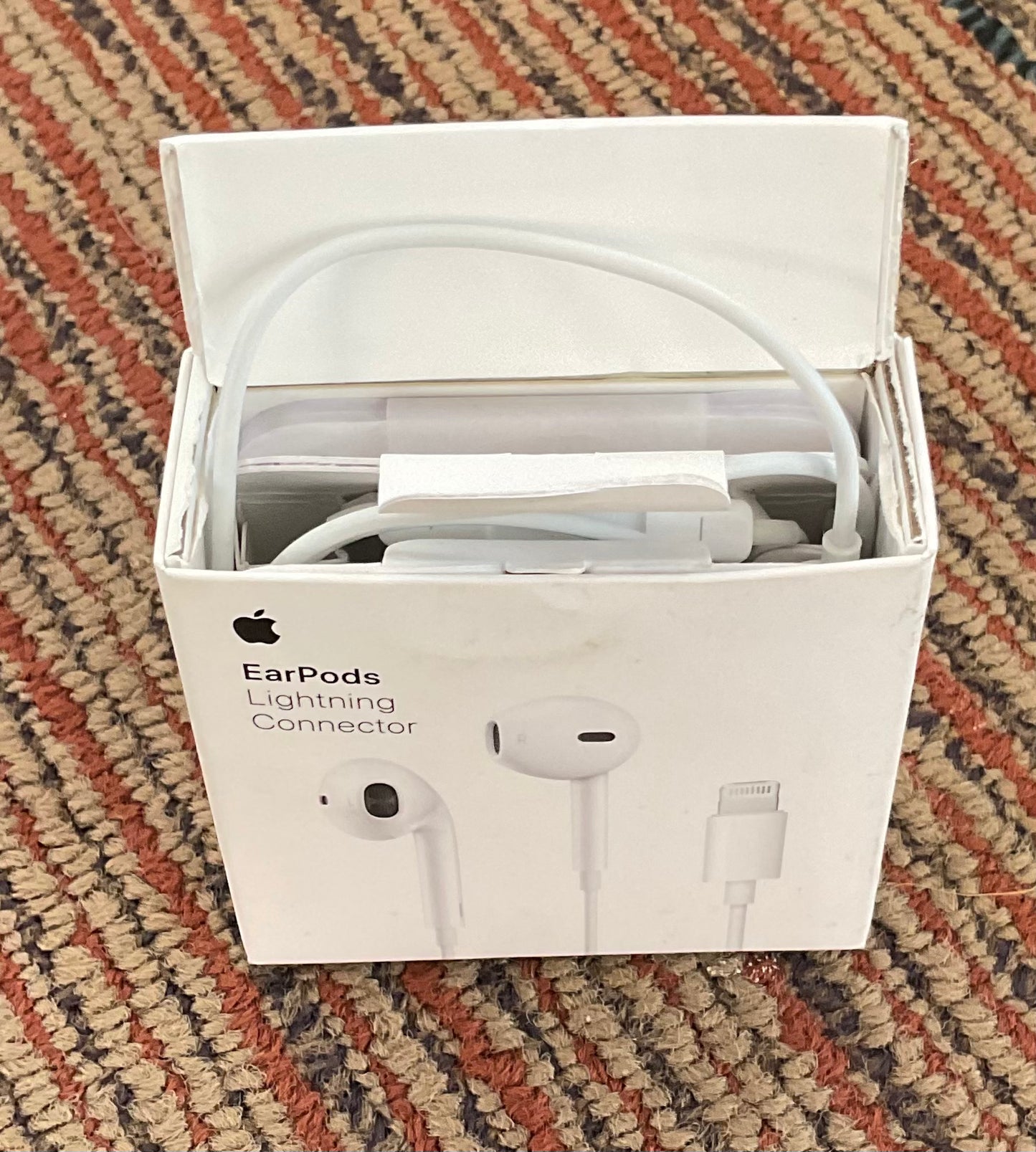 Apple Wired EarPods with Lightning Connector