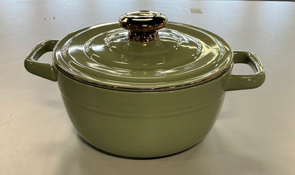 Denmark Stoneware 2-qt. Casserole Dish- Measurements: 8.6 Width/Inches, 10.5 Height/Inches
Capacity: 2 Qt
Maximum Temp (f): 400 Degrees F