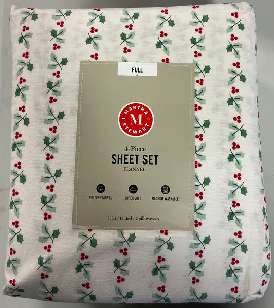 4-piece flannel sheet set in a white holiday holly pattern Full