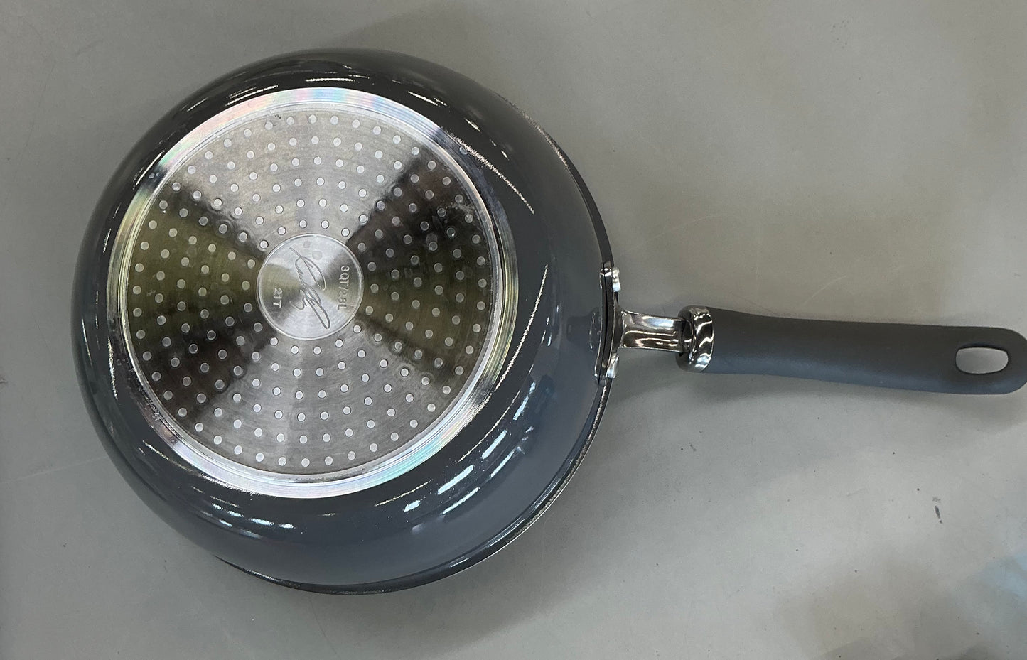 Thrifty 70- Rachael Ray Create Delicious 3-qt. Non-Stick Everything Pan with Lid- Used-As is- Final sale- No return