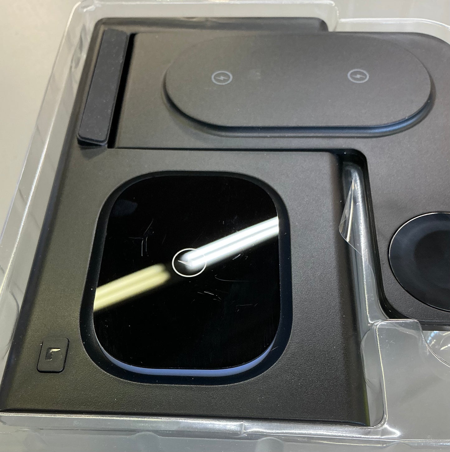 Just Wireless 3-in-1 portable wireless charger - black: USB-C with 15W output -AS IS - USED - OPEN BOX