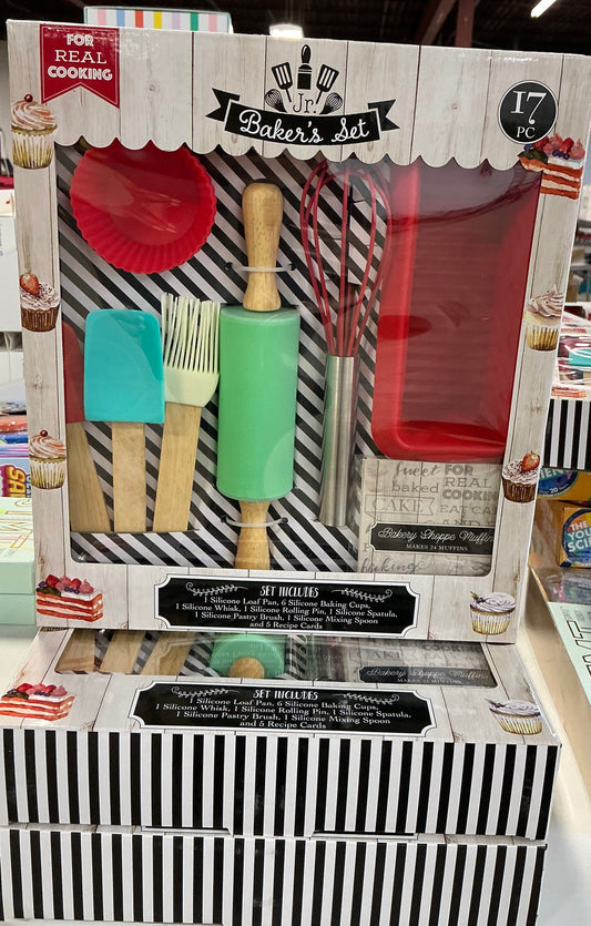 Handstand Kitchen 17-piece Junior Baker Set