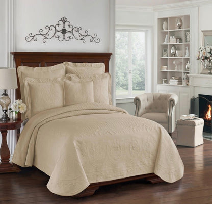 Historic Charleston Collection™ King Charles Matelassé Coverlet Only Queen-Color(Birch)