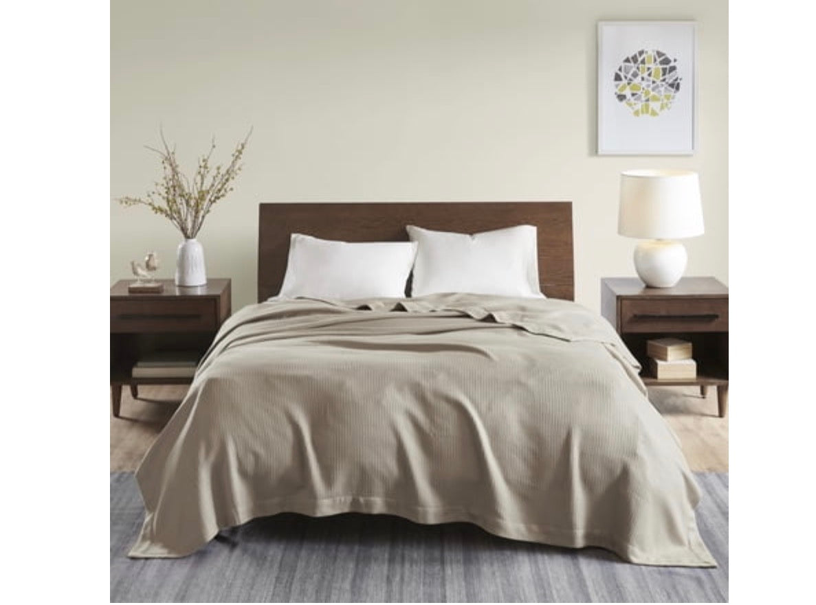 Madison Park Egyptian Cotton Blanket in a textured, khaki-colored waffle weave king