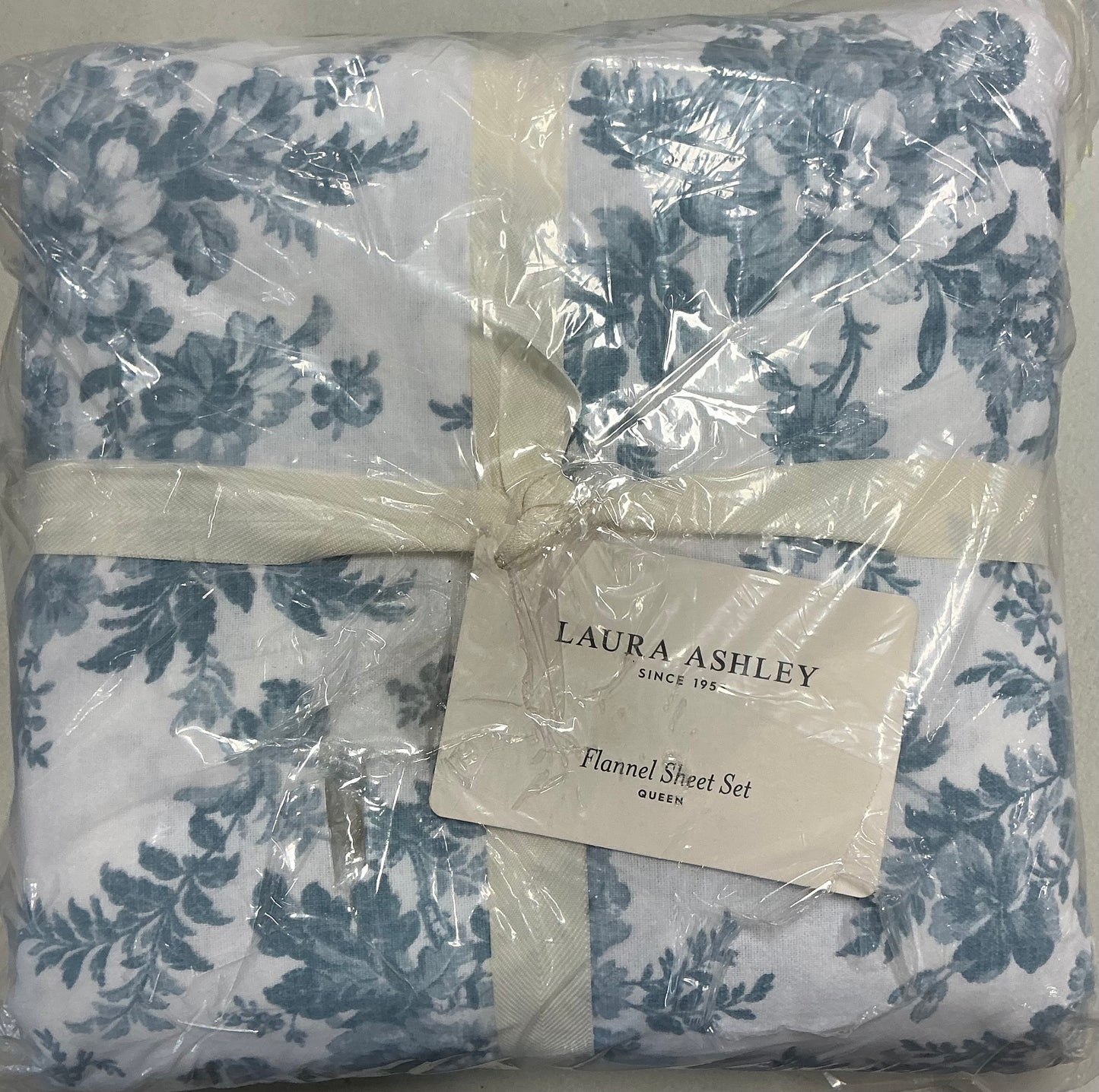 Laura Ashley 100% Cotton Brushed Flannel 4 Pieces Sheet Set Queen-Included(1 Fitted Sheet,2 Pillowcase,1 Flat Sheet)-Blue/White