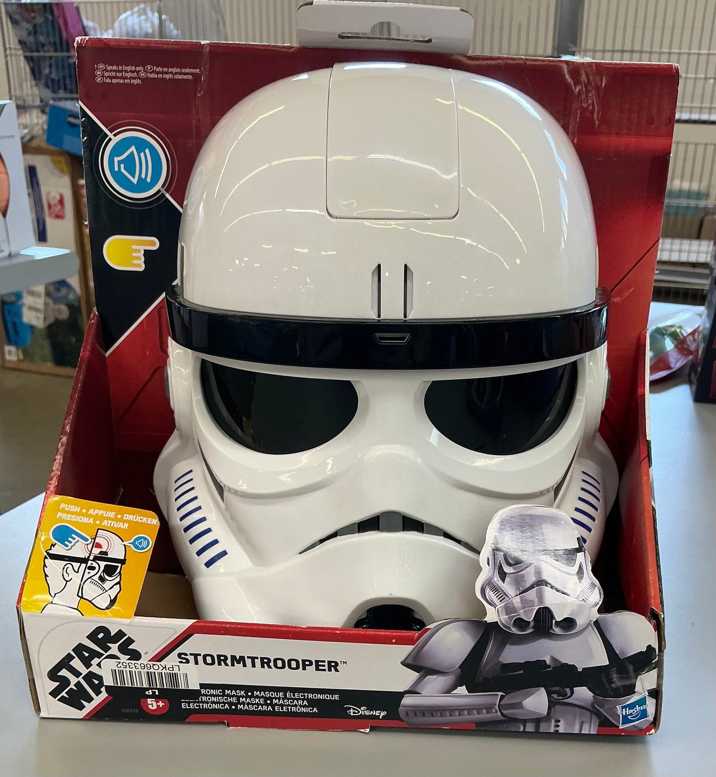 Star Wars Stormtrooper electronic mask - DAMAGED PACKAGE - PRODUCT IS NEW