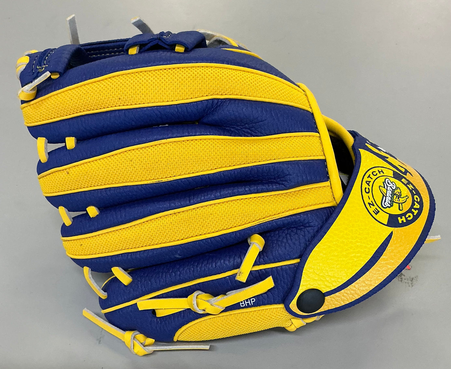 Wilson A200 Savannah Banana t-ball glove