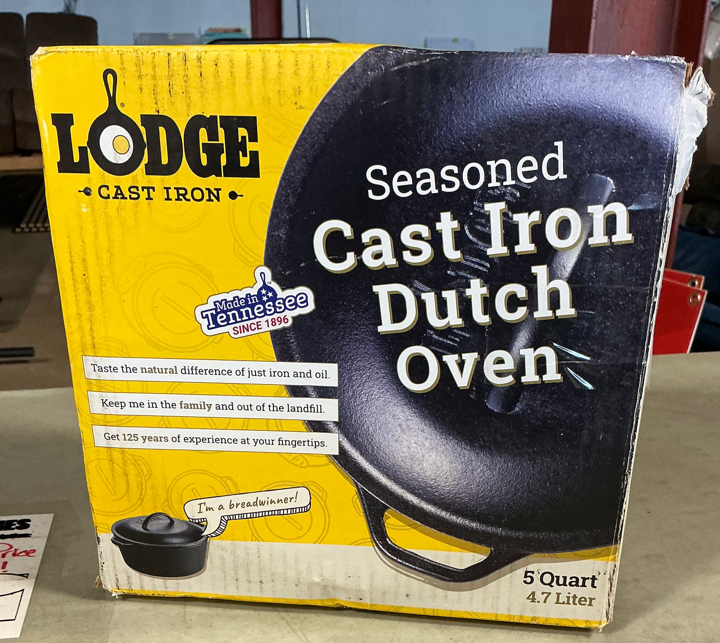 Lodge cast iron Dutch oven - OPEN/DAMAGED BOX - SOME COSMETIC FLAWS - PICK UP ONLY