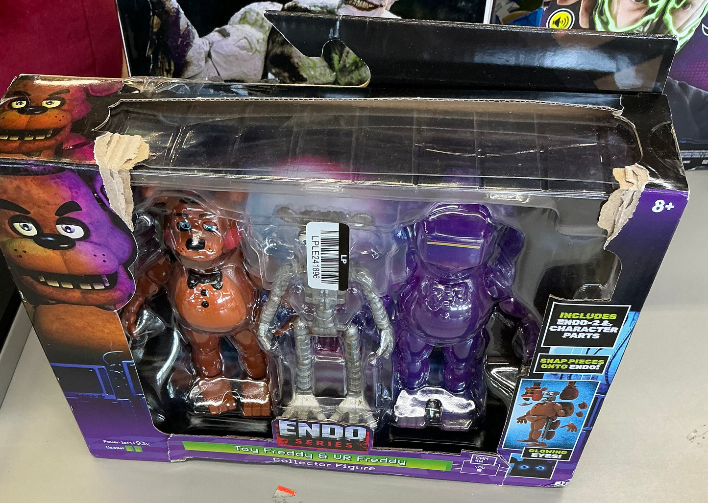 Five nights at Freddy’s Endo series toy Freddy & VR Freddy