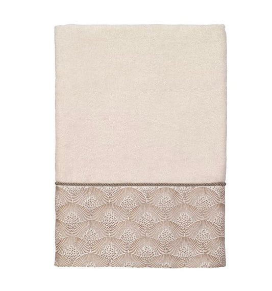 Avanti Deco Shell Ivory Embellished Bordered 3 Pieces Bath Towel Set-Included(1 Bath Towel and 2 Hand Towels)-Ivory