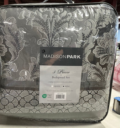 Madison Park Venetian 5 Piece Reversible Jacquard Bedspread Set king