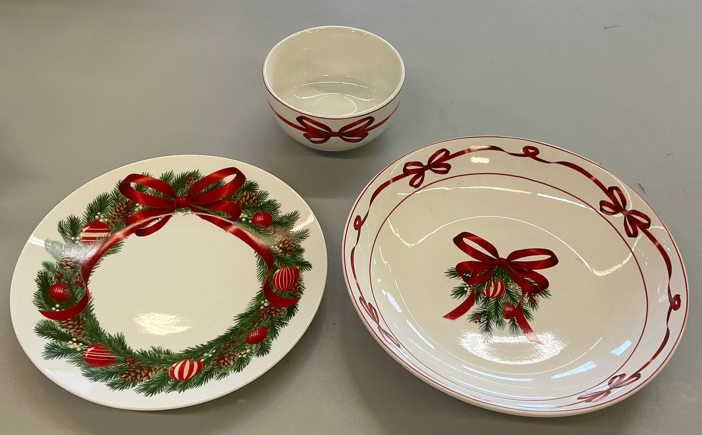 Martha Stewart Festive Bow 3-pc. Ceramic