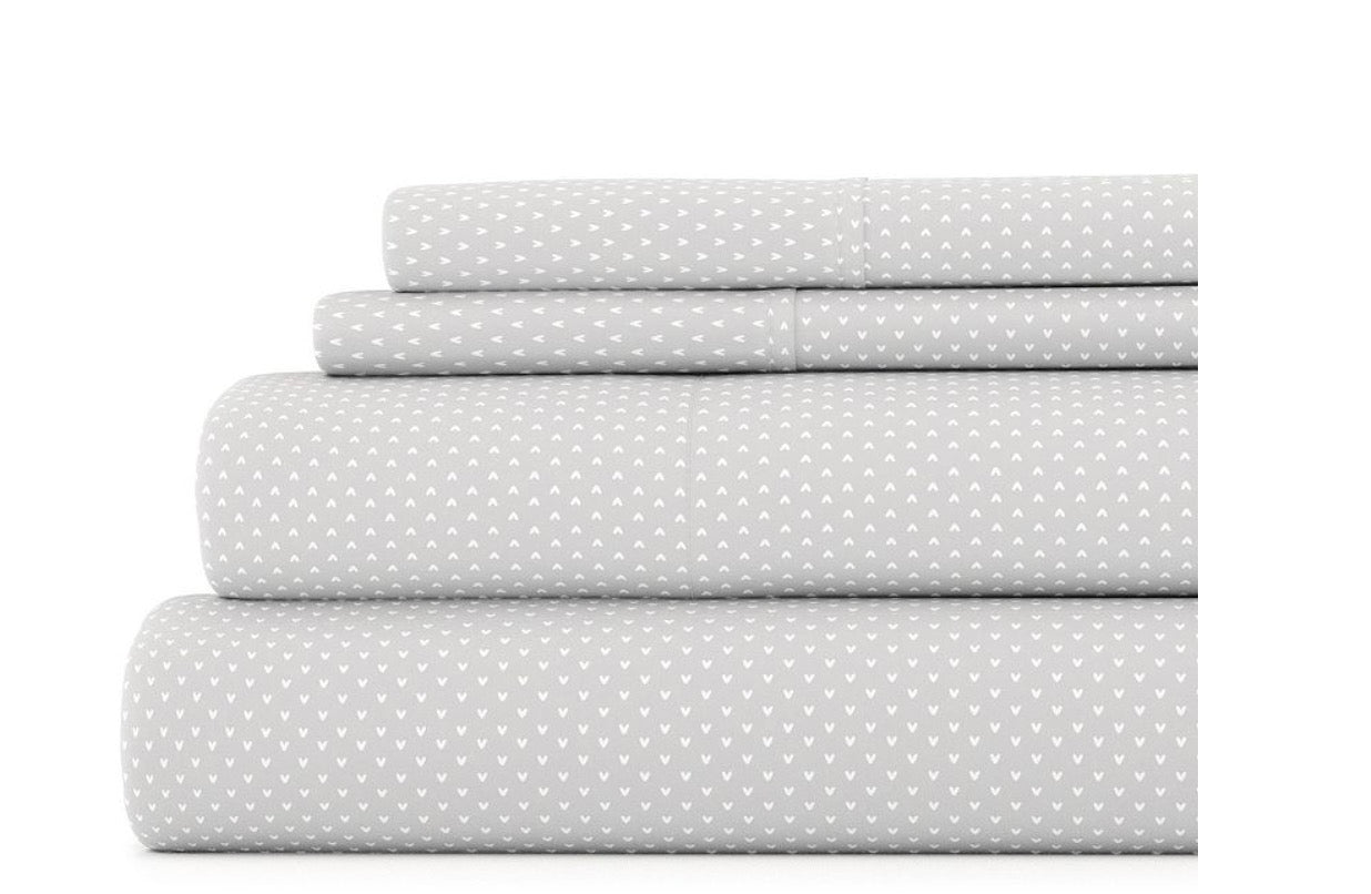 Casual Comfort Heart Pattern Deep Pocket Sheet Set 3 Pieces Twin-Included( 1 Pillowcase, 1 Fitted sheet and 1 Flat sheet)