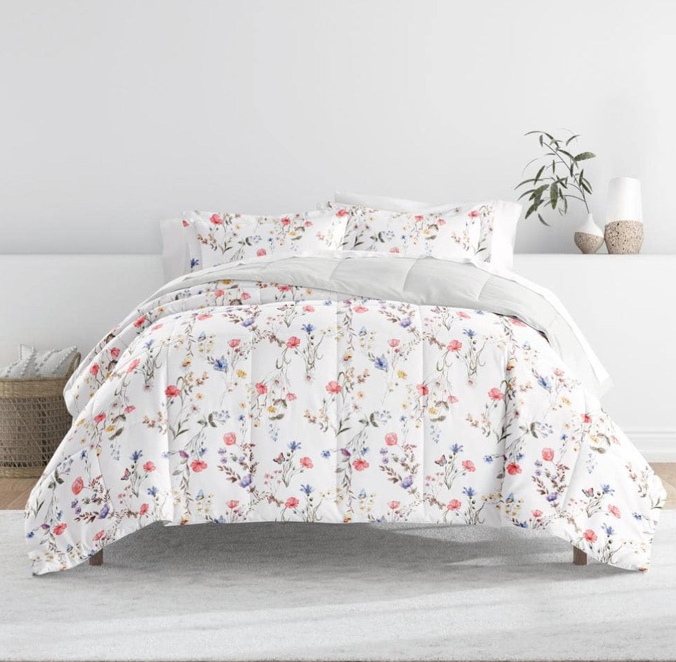 Full/Queen patterned reversible down alternative comforter set 3 Pieces -Color( Pink Floral)