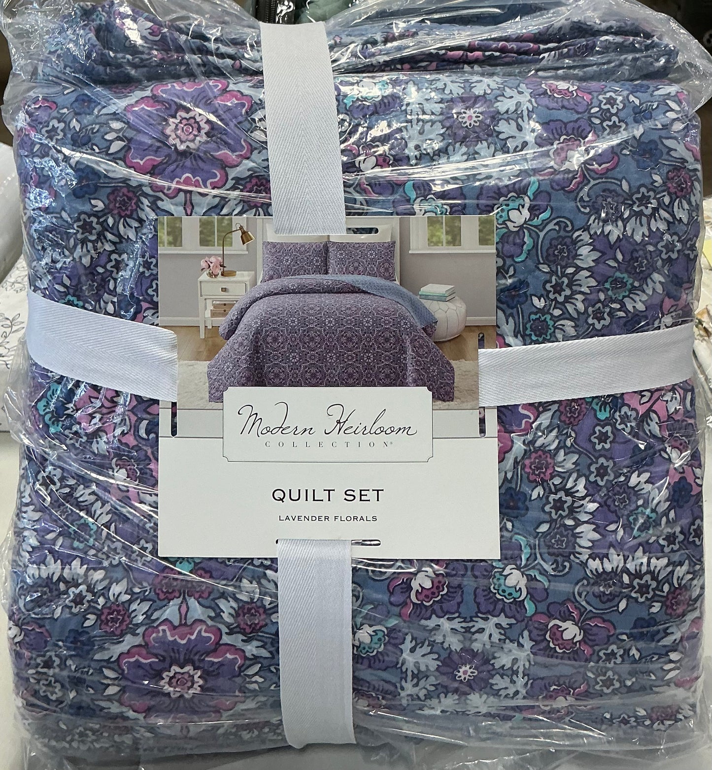 Modern Heirloom Collection Lavender Florals 3 Pieces quilt set Full/Queen