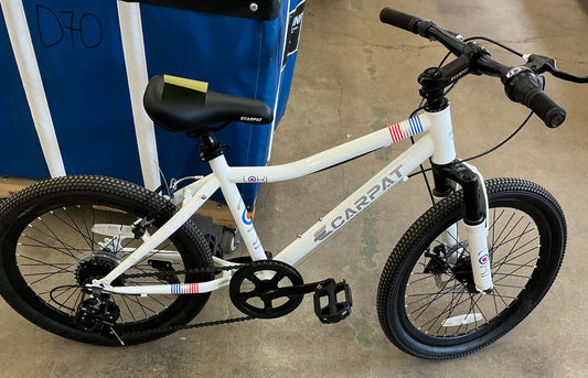 20” kids’ mountain bike 7 speed, front suspension disc/v-brake, steel frame - white - AS IS - MISSING BOLT ON FRONT TIRE AND BACK BREAK PAD - PICK UP ONLY