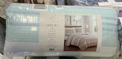 Beatrice Home Fashions Coralinn Stripe Quilt Set in the Blush colorway FULL/QUEEN