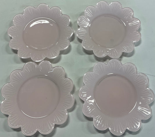 Set of 4 plates-2 per box
