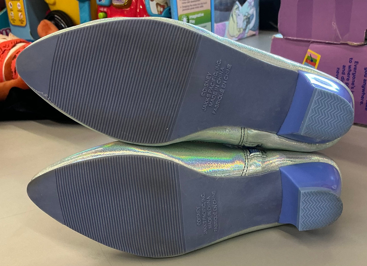 THRIFTY 70 - Disney frozen Elsa travel boots size 13/1 - AS IS - USED - FINAL SALE - NO RETURNS