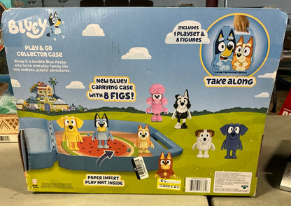 Bluey play & go collector case - AS IS - MISSING 2 FIGURES
