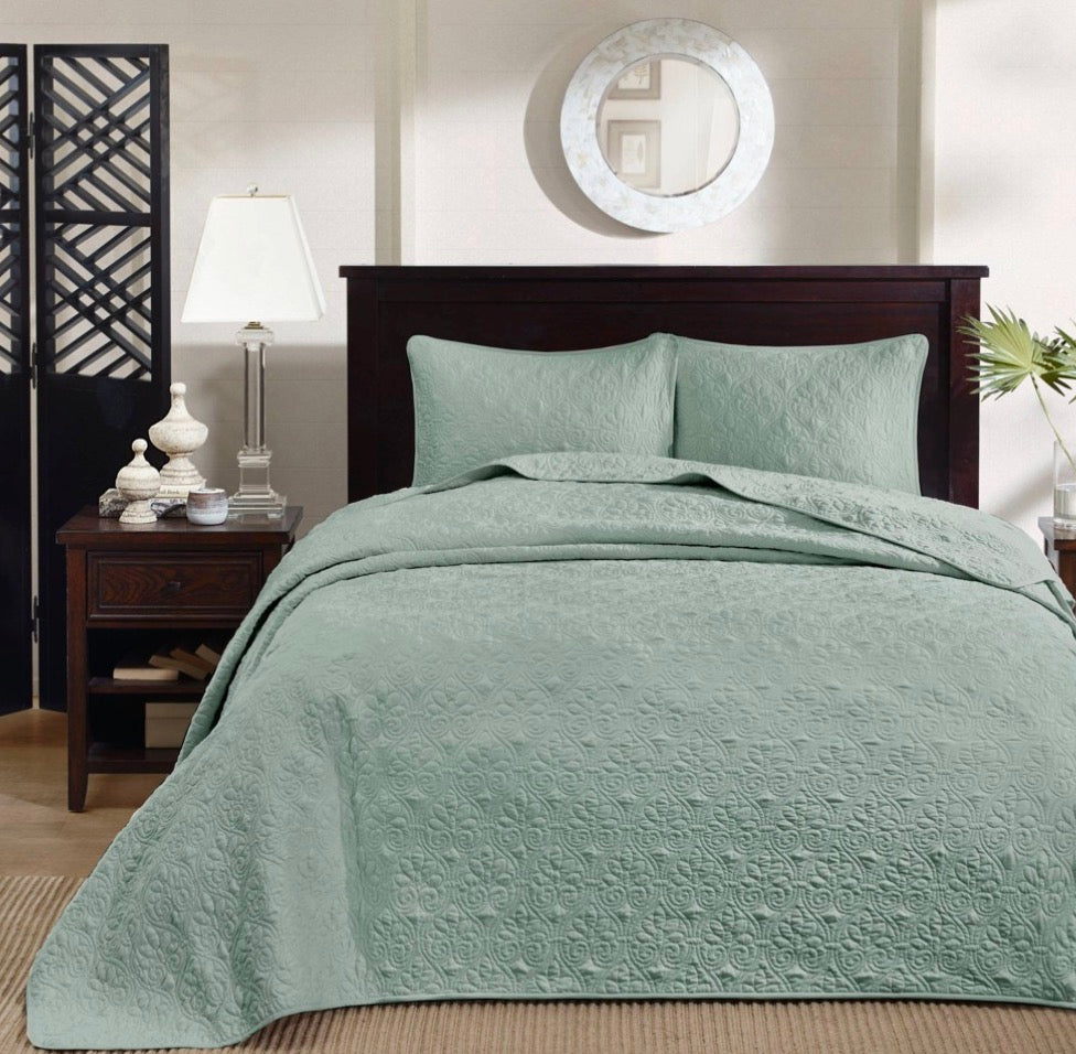 Madison Park
Quebec Quilted 3-Pc. Bedspread Set, Queen color Seafoam