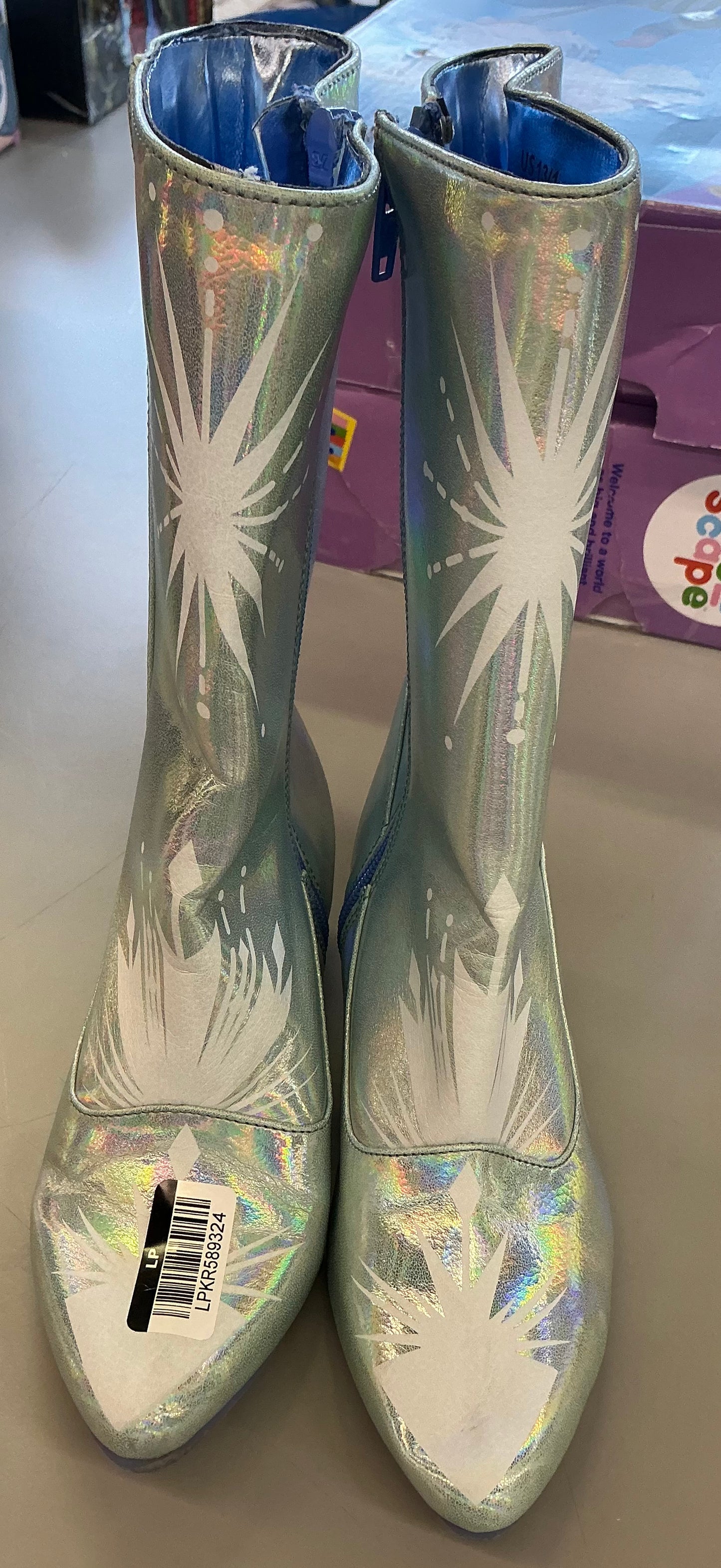 THRIFTY 70 - Disney frozen Elsa travel boots size 13/1 - AS IS - USED - FINAL SALE - NO RETURNS