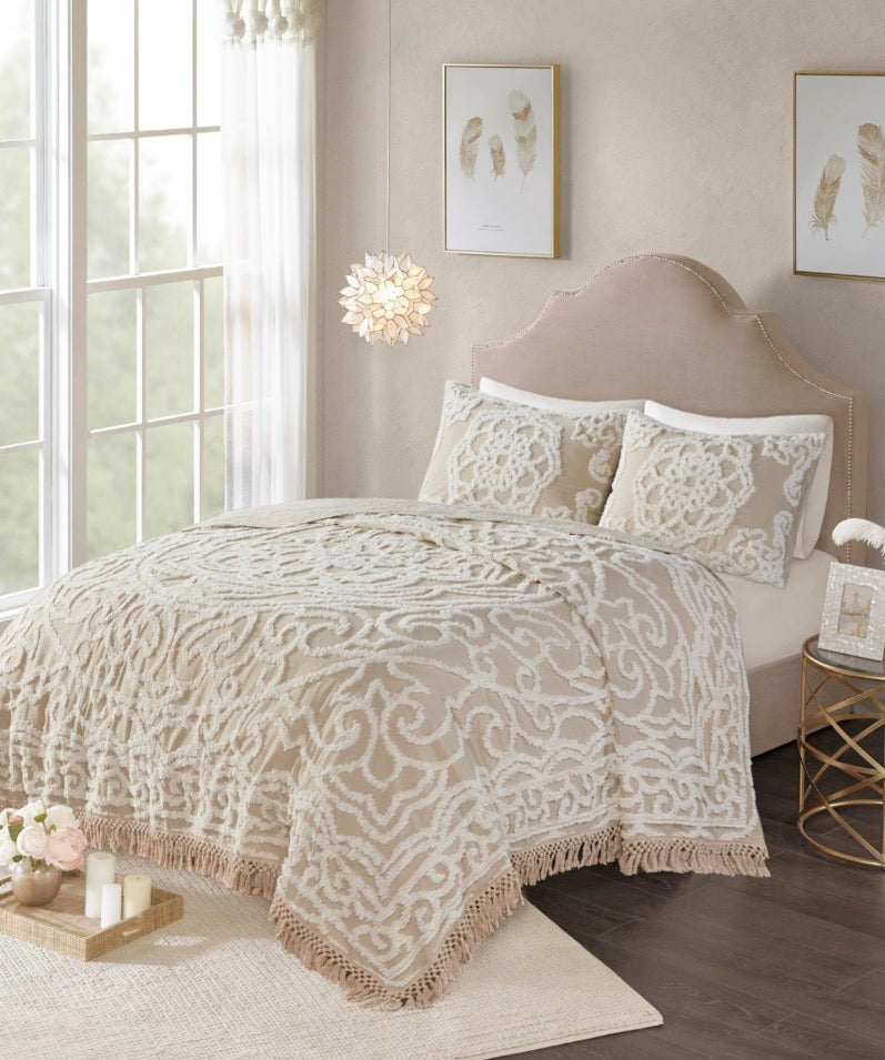 Madison Park Amber cotton chenille bedspread set in a taupe color king/cal 3pcs