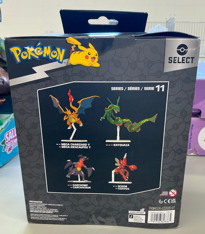Pokémon select 6” articulated figure Scizor action figure - DAMAGED PACKAGE - PRODUCT IS NEW