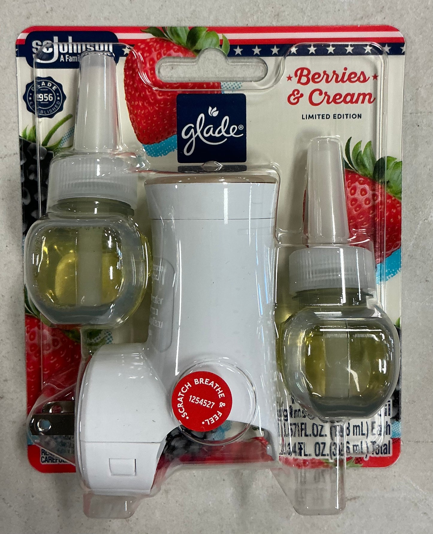 Glade berries & cream plug in