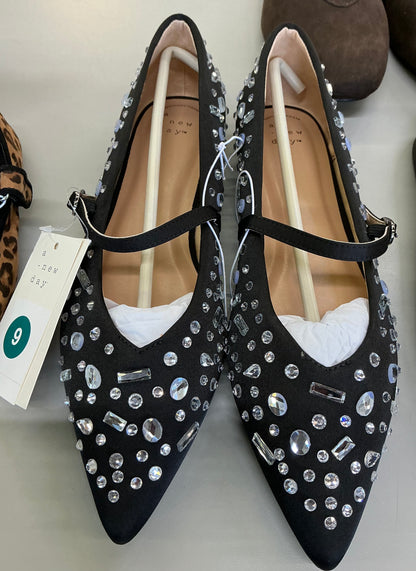 New Day Gabriella pointed toe flats in black featuring crystal embellishments size 9